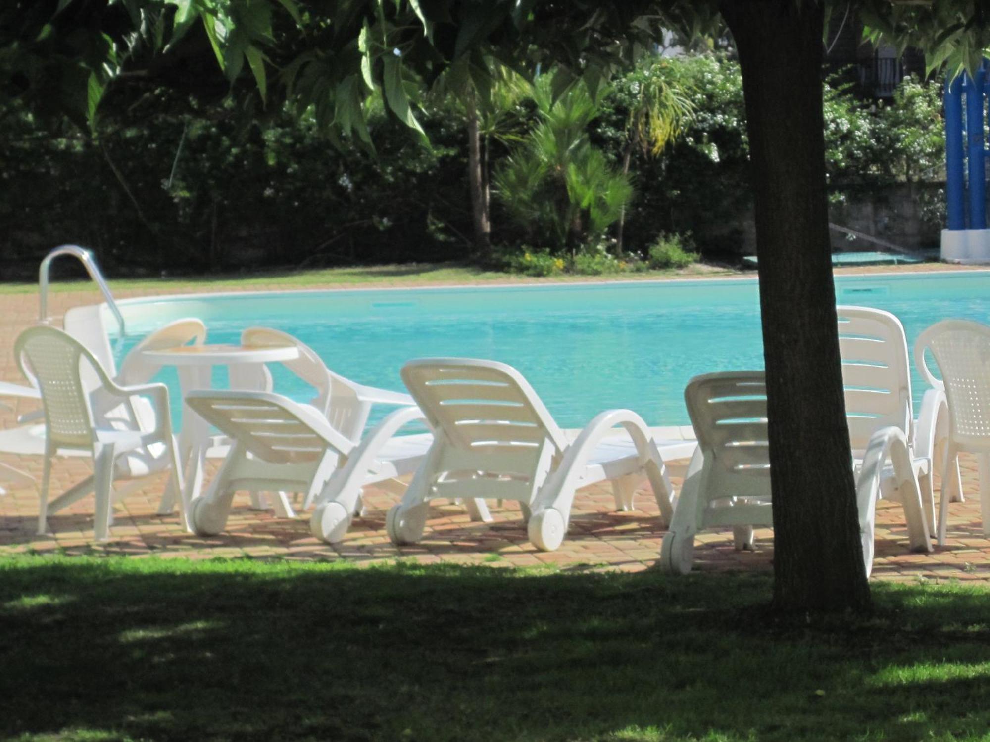 Apart-hotel Isola Rossa Bosa