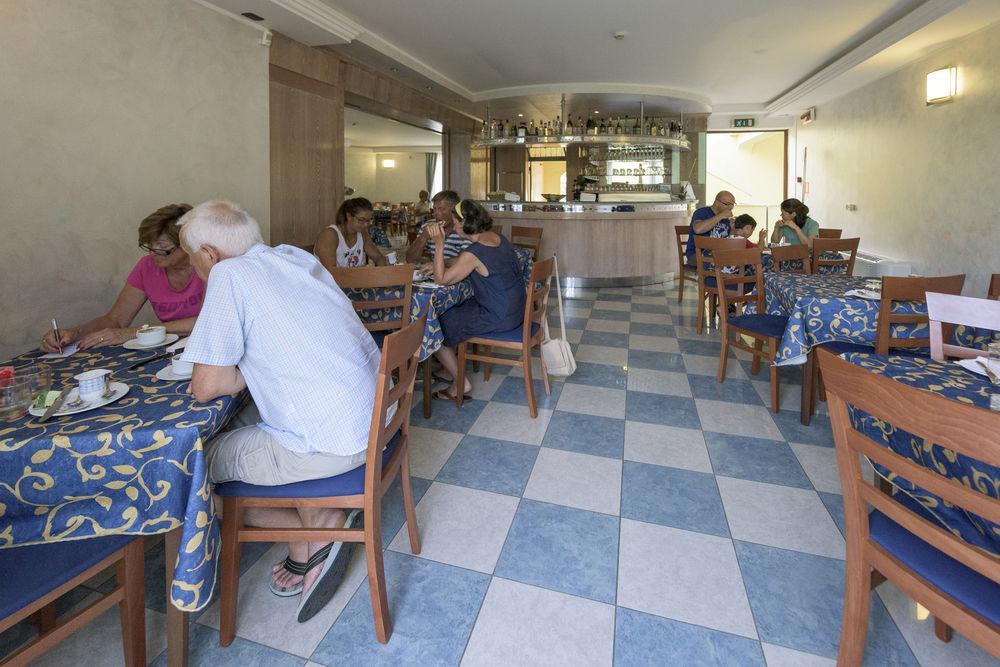 Isola Rossa 3*